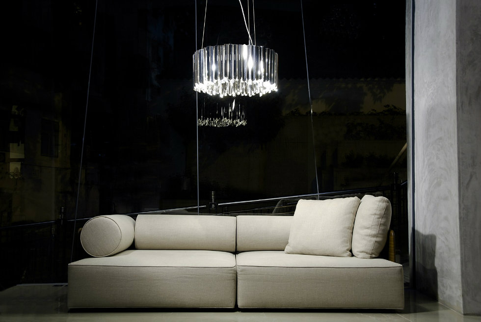 "7 Contemporary Chandeliers that will make the difference in your Living Room-Innermost with Facet"