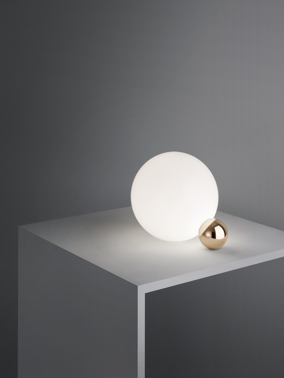 Milan Furniture Fair 2015 contemporary lighting trends to remember-Flos at Euroluce 2015(5)