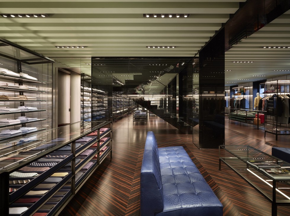 Top 25 things to see and do in Milan in 72 hours-Prada-Monte-Napoleone-Store for men