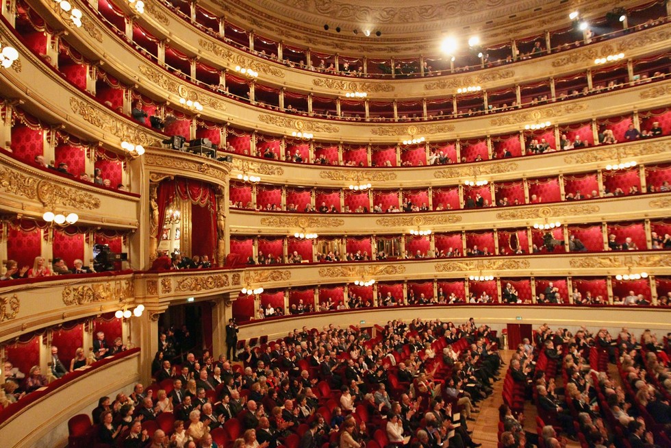 The 8 best things to do in Milan at night Teatro Alla Scala