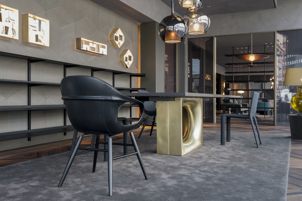Dining room ideas with italian design brands at BSPK showroom
