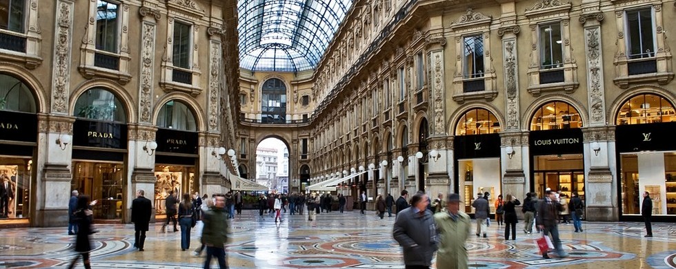 "Milan Design Agenda gives you a Christmas Guide Shopping"