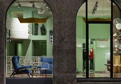 "Fragile Milano New Milan Art Design Gallery"