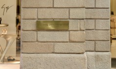 The incredible Giuseppe Zanotti store in Via Montenapoleone