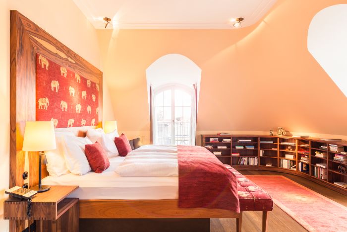 orania luxurious bedroom