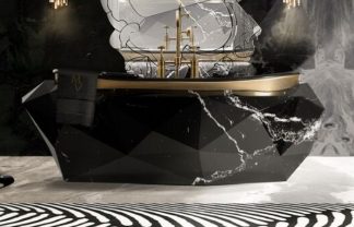 Venice | An Explosion of Passion and Drama in This Luxurious Mirror