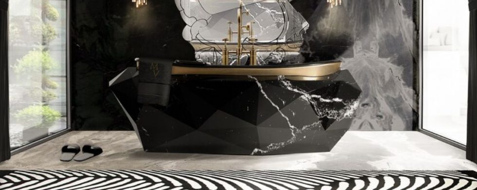 Venice | An Explosion of Passion and Drama in This Luxurious Mirror